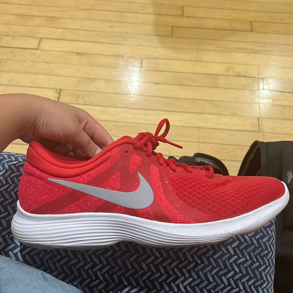 Nike mens red sneakers white